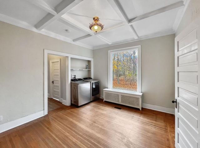 339 STATE STREET, Marinette, WI 54143