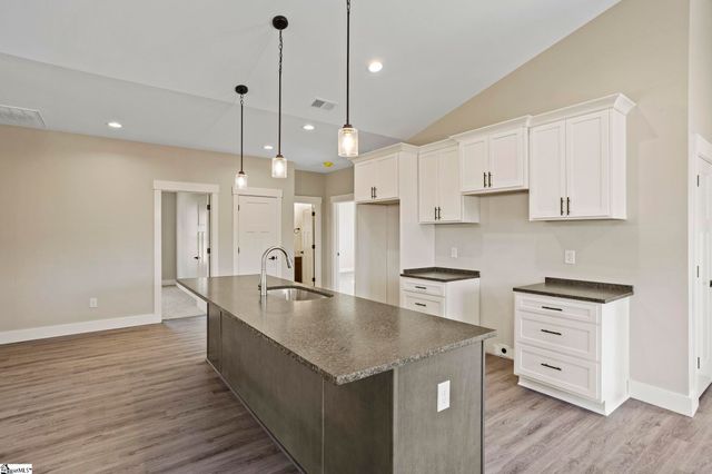 369 Scenic Avenue, Campobello, SC 29322