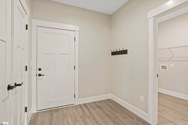 369 Scenic Avenue, Campobello, SC 29322