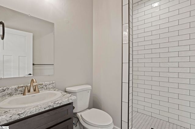 369 Scenic Avenue, Campobello, SC 29322