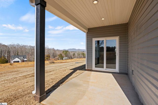 369 Scenic Avenue, Campobello, SC 29322