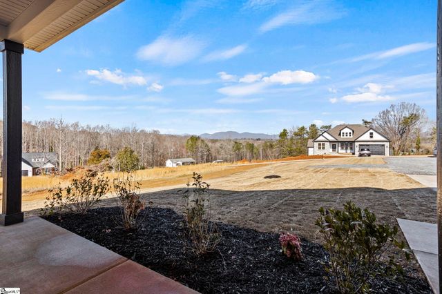 369 Scenic Avenue, Campobello, SC 29322