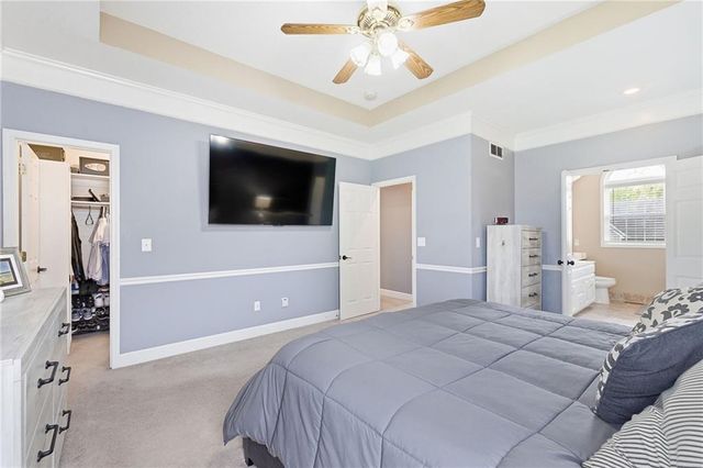 428 SW Seagull Street, Lee's Summit, MO 64082