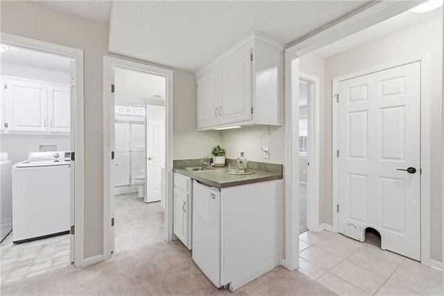 428 SW Seagull Street, Lee's Summit, MO 64082