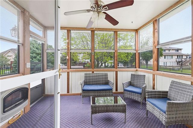 428 SW Seagull Street, Lee's Summit, MO 64082