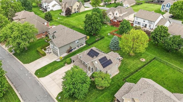 428 SW Seagull Street, Lee's Summit, MO 64082