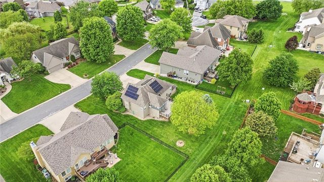 428 SW Seagull Street, Lee's Summit, MO 64082