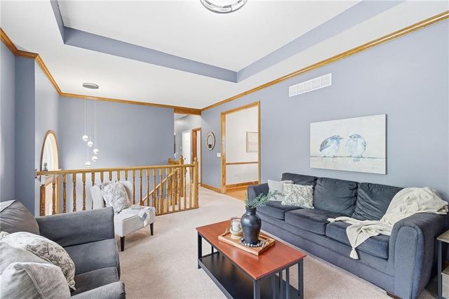 428 SW Seagull Street, Lee's Summit, MO 64082