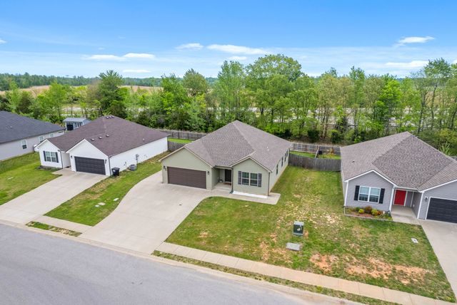 757 Tidwell Dr, Clarksville, TN 37042
