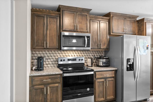 757 Tidwell Dr, Clarksville, TN 37042