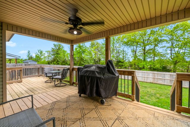 757 Tidwell Dr, Clarksville, TN 37042