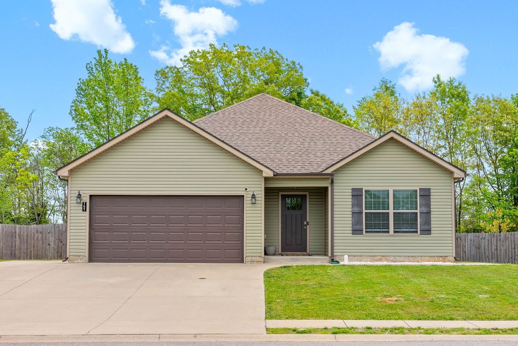 757 Tidwell Dr, Clarksville, TN 37042