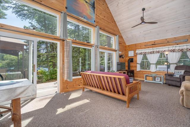 60 Beech Island, Strafford, NH 03884