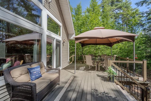 60 Beech Island, Strafford, NH 03884