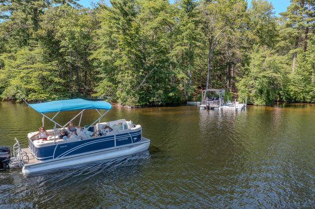 60 Beech Island, Strafford, NH 03884