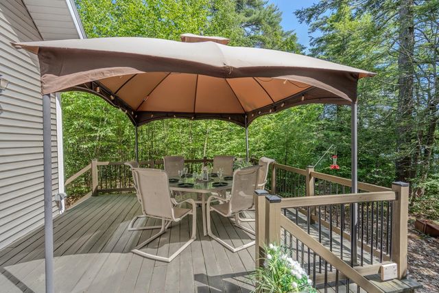 60 Beech Island, Strafford, NH 03884