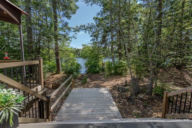 60 Beech Island, Strafford, NH 03884