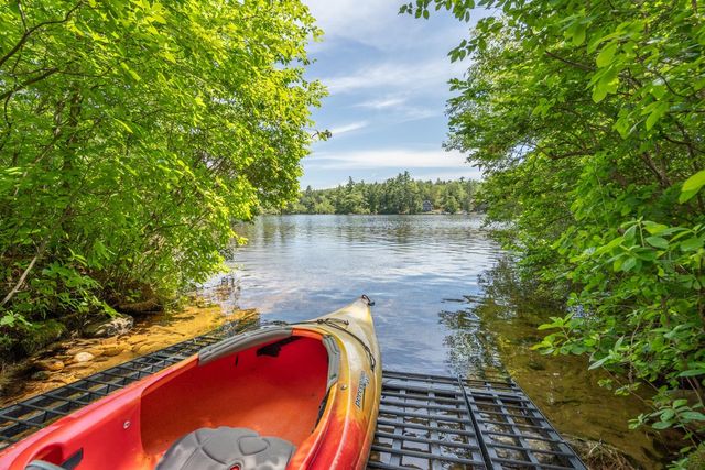 60 Beech Island, Strafford, NH 03884