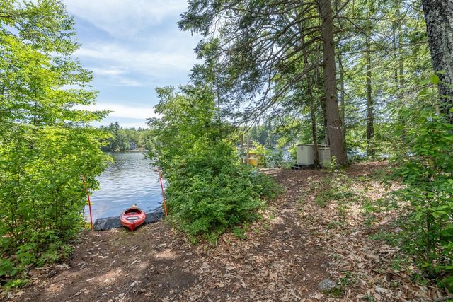 60 Beech Island, Strafford, NH 03884