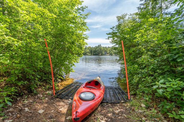 60 Beech Island, Strafford, NH 03884