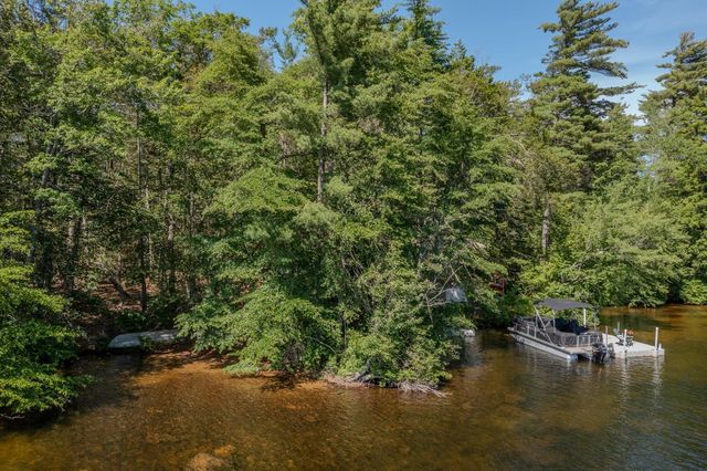 60 Beech Island, Strafford, NH 03884