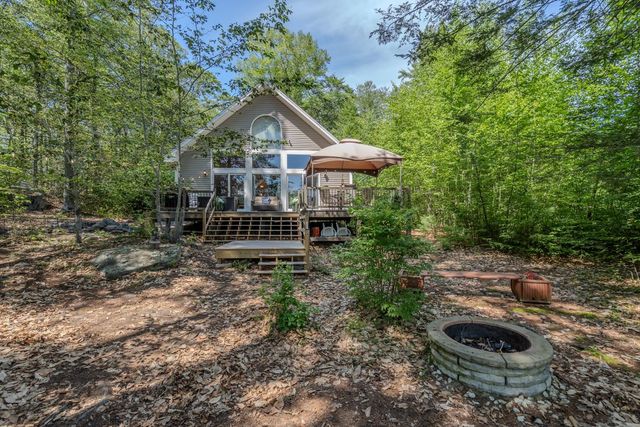 60 Beech Island, Strafford, NH 03884