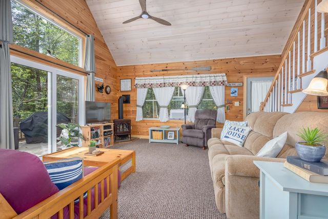60 Beech Island, Strafford, NH 03884