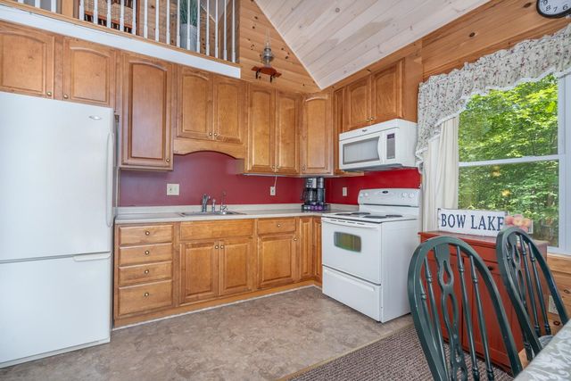 60 Beech Island, Strafford, NH 03884