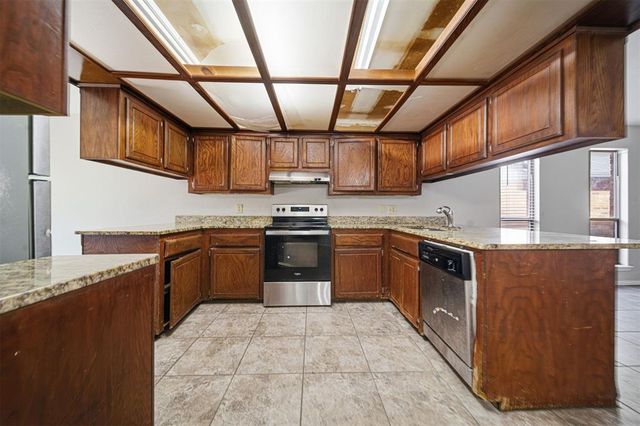8220 NW 112th Terrace, Oklahoma City, OK 73162