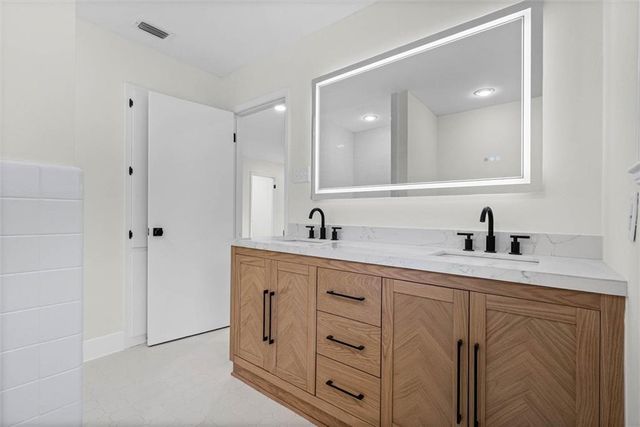 241 Suzanne Circle, Mobile, AL 36608