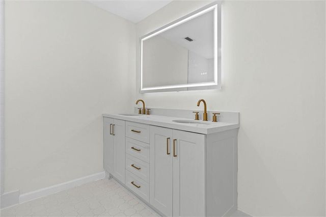 241 Suzanne Circle, Mobile, AL 36608