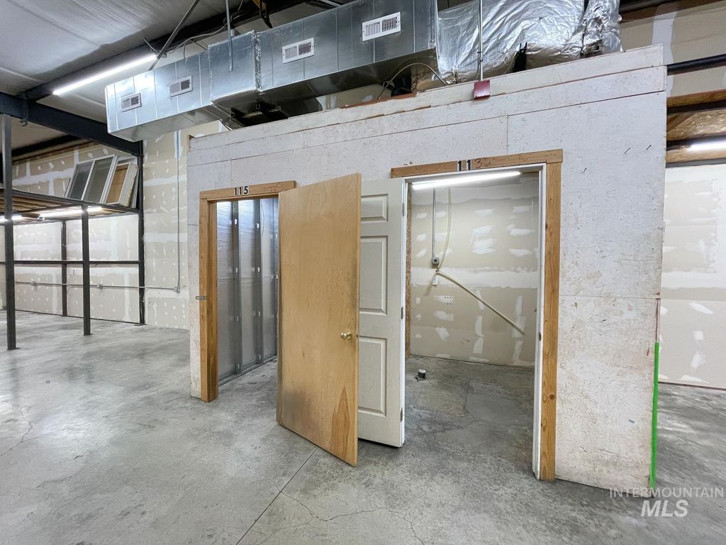 105 Lauder/1500 Levick, Moscow, ID 83843 photo 44