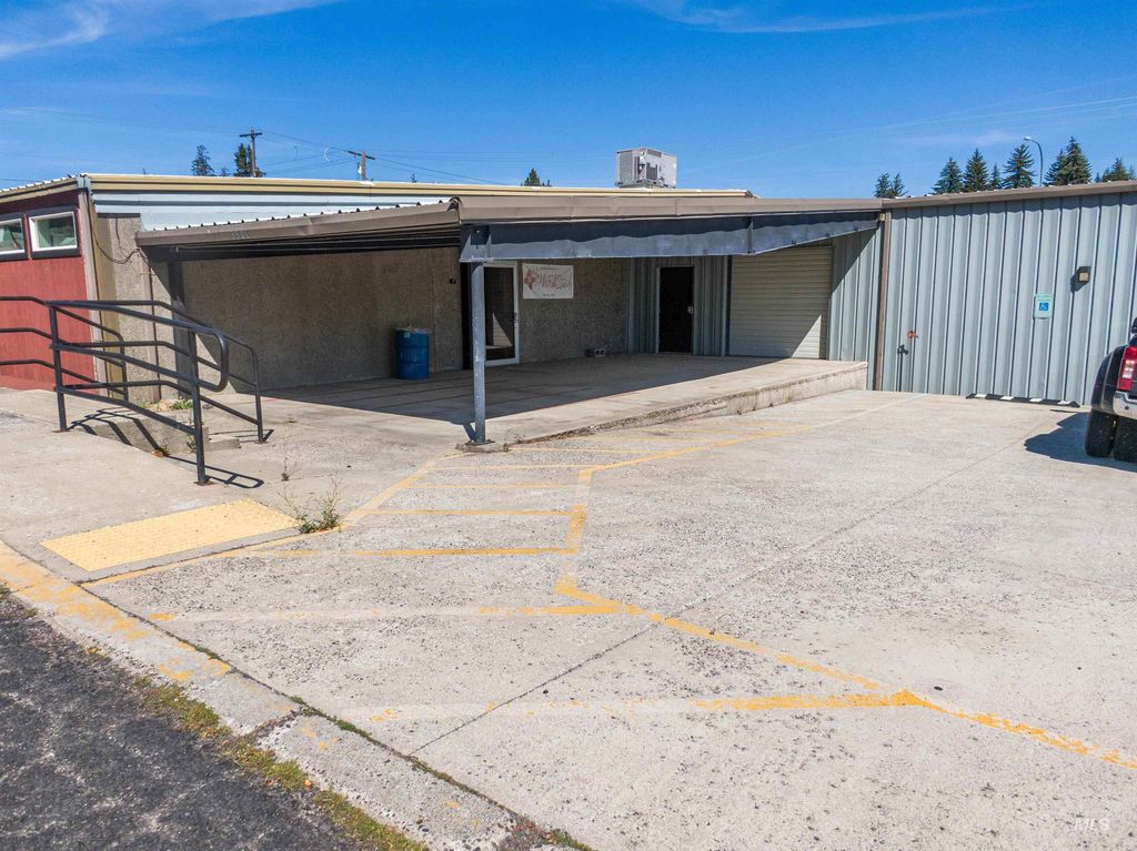 105 Lauder/1500 Levick, Moscow, ID 83843 photo 9