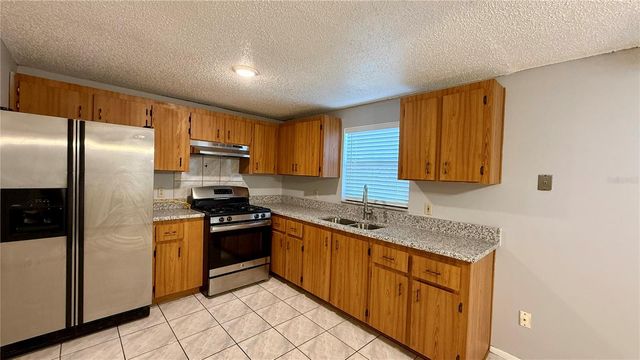 724 LINCOLN STREET, Kissimmee, FL 34741