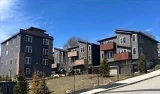 60 Richards St A, Worcester, MA 01603