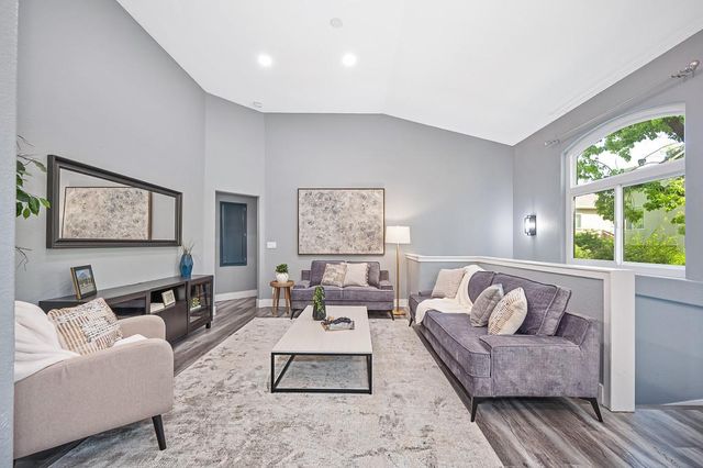 401 Seaton Dr, Folsom, CA 95630