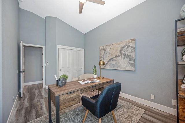 401 Seaton Dr, Folsom, CA 95630