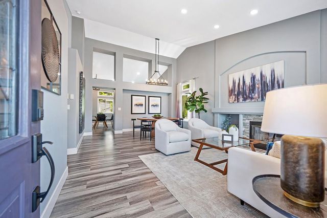 401 Seaton Dr, Folsom, CA 95630