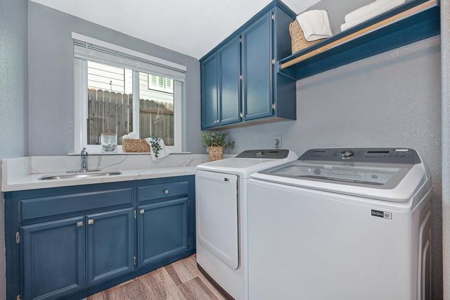 401 Seaton Dr, Folsom, CA 95630