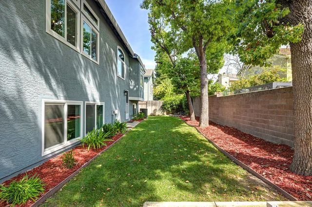 401 Seaton Dr, Folsom, CA 95630