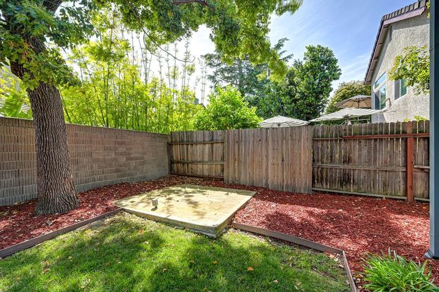 401 Seaton Dr, Folsom, CA 95630