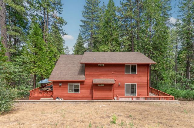 2792 Mckenzie Ave, Arnold, CA 95223