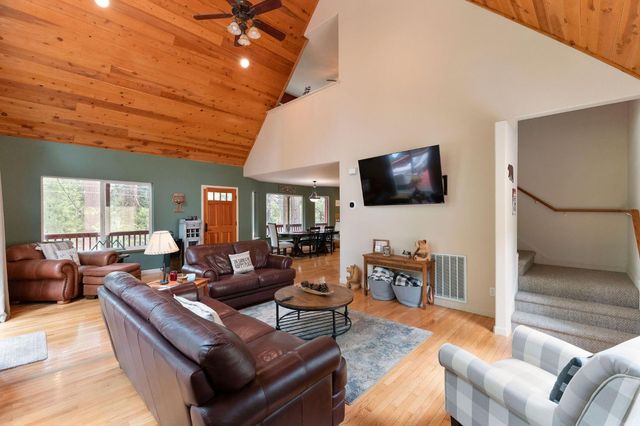 2792 Mckenzie Ave, Arnold, CA 95223