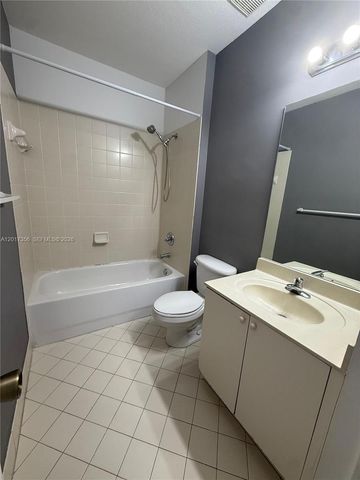 3244 NE 11th Dr, Homestead, FL 33033