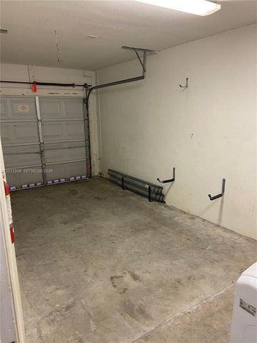 3244 NE 11th Dr, Homestead, FL 33033