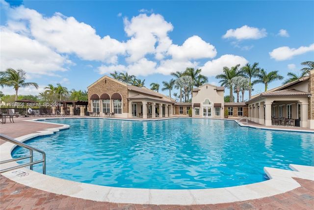 3244 NE 11th Dr, Homestead, FL 33033