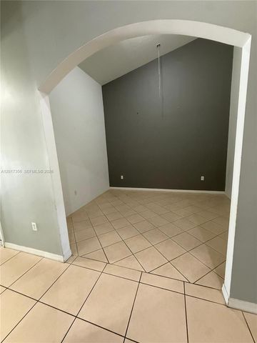 3244 NE 11th Dr, Homestead, FL 33033