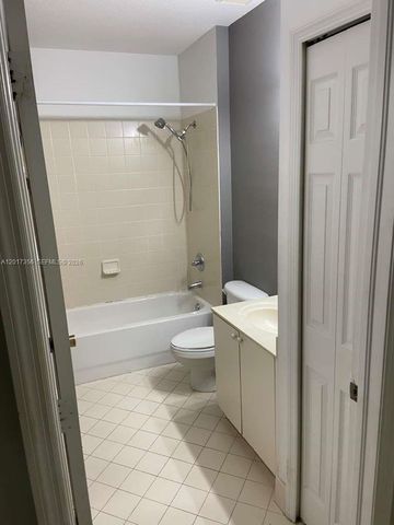 3244 NE 11th Dr, Homestead, FL 33033