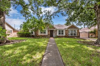 947 Thornton Road, Houston, TX 77018