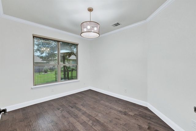 3000 Bella Lago Drive, Denton, TX 76210